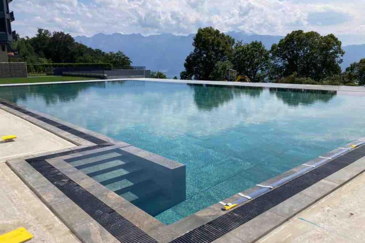 Les Terrasses De Lavaux 1 - Appartement De Luxe Avec Vue Panoramique Et Piscine Puidoux Exterior photo